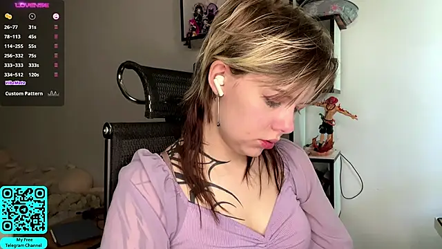 Snapshot of MadalynNosel chatting on May 9, 2026, 7:24 am MadalynNosel online show from May 9, 2026, 7:24 am