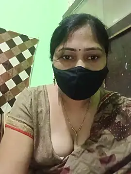 Pinki-girl online show from July 6, 2026, 5:26 am