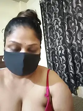 Snapshot of SluttySonam chatting on April 29, 2026, 4:05 am SluttySonam online show from April 29, 2026, 4:05 am