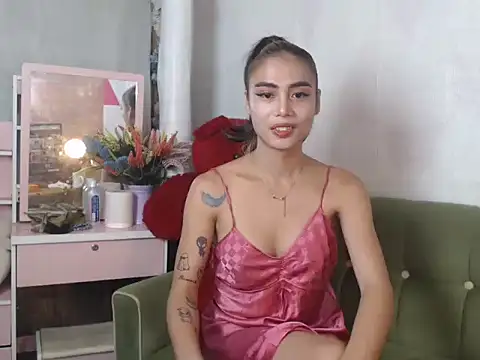 Snapshot of Martha4you chatting on April 28, 2026, 7:19 pm Martha4you online show from April 28, 2026, 7:19 pm