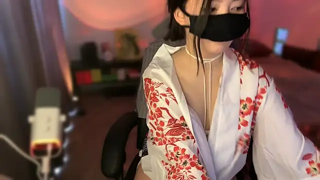 Snapshot of rin_night chatting on April 11, 2026, 11:03 am rin night online show from April 11, 2026, 11:03 am