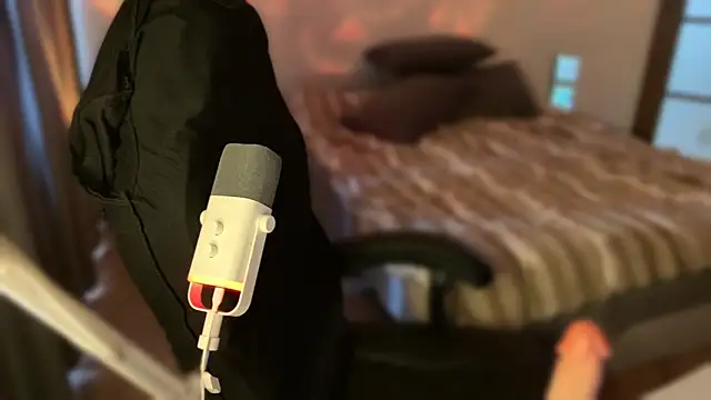 Snapshot of rin_night chatting on April 12, 2026, 12:32 pm rin night online show from April 12, 2026, 12:32 pm