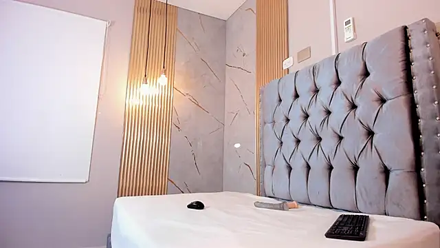 Snapshot of kay_chell_ chatting on April 6, 2026, 12:28 pm kay chell online show from April 6, 2026, 12:28 pm