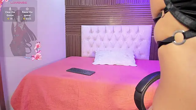 LexiAdamss online show from May 17, 2026, 12:56 pm