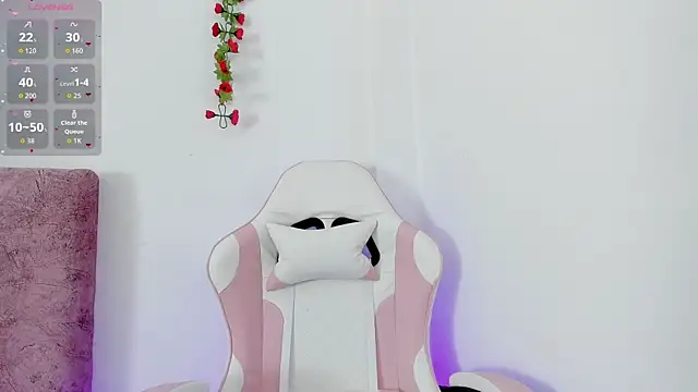 alisson boobs   online show from May 15, 2026, 11:01 pm
