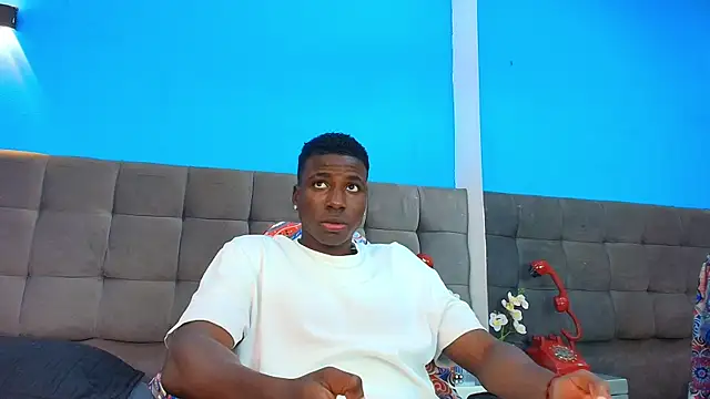 Snapshot of JeanDantte chatting on June 3, 2026, 8:03 pm JeanDantte online show from June 3, 2026, 8:03 pm
