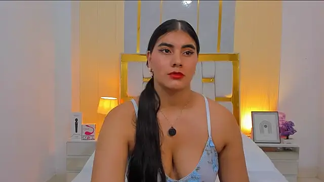 Alara Keyy online show from May 6, 2026, 12:41 am