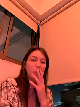 Snapshot of ulika_200419 chatting on April 16, 2026, 12:33 am ulika 200419 online show from April 16, 2026, 12:33 am