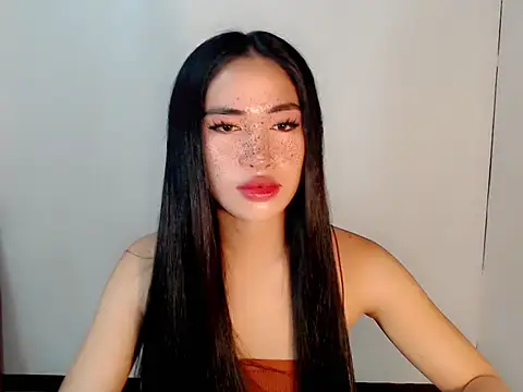 urasiankylie online show from April 19, 2026, 4:39 pm