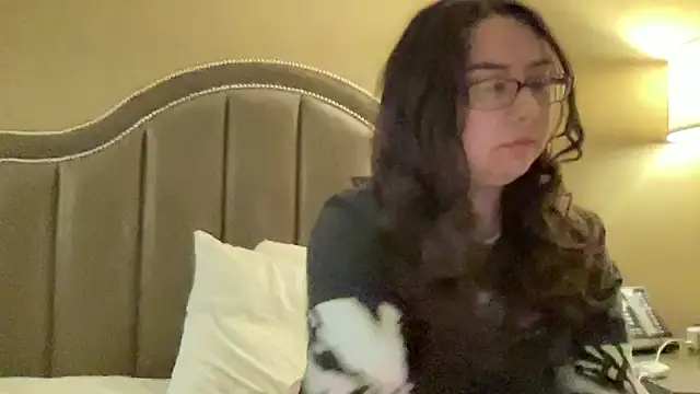 ariaxm00n online show from May 20, 2026, 10:16 pm