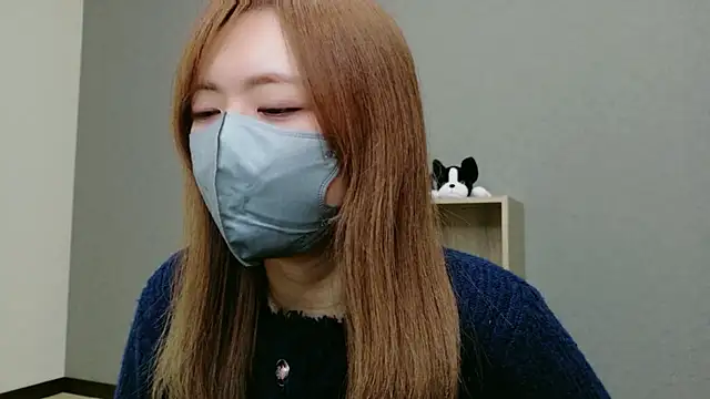 YUA 0425 online show from May 1, 2026, 4:06 am