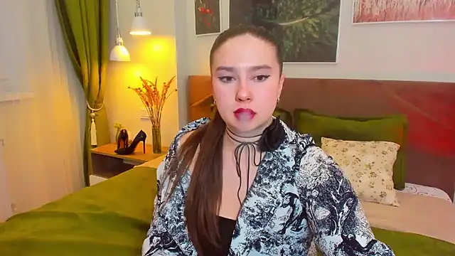 Sienna Spice online show from April 11, 2026, 5:28 pm