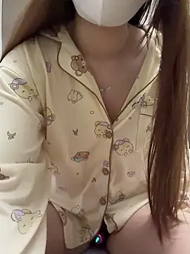 Ss-weiwei online show from April 26, 2026, 12:58 pm