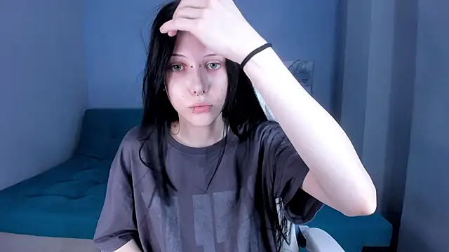 SugarBunny18 online show from July 1, 2026, 4:58 am