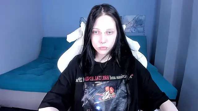SugarBunny18 online show from July 2, 2026, 3:17 am