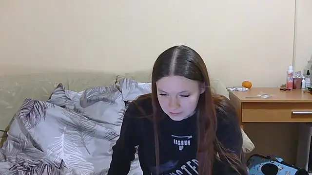 JessicaHolland1 online show from April 28, 2026, 6:13 pm