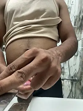 gearswitch46 online show from April 7, 2026, 7:03 pm