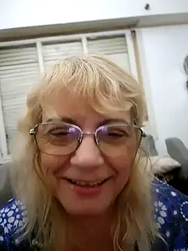 Snapshot of MatureElegantWidow chatting on May 1, 2026, 2:05 am MatureElegantWidow online show from May 1, 2026, 2:05 am