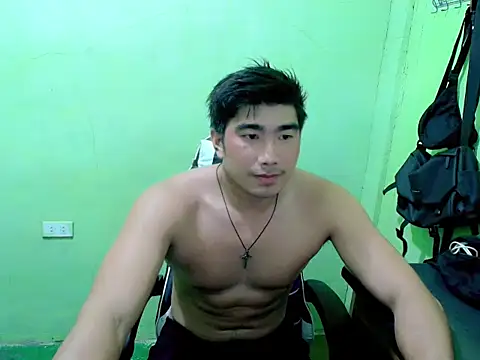 Hunkfireman online show from June 15, 2026, 1:19 am