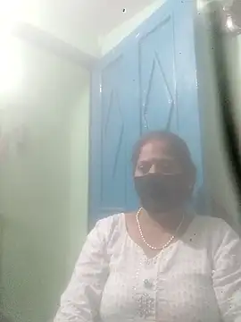 Snapshot of SEEMA_012 chatting on April 9, 2026, 7:36 am SEEMA 012 online show from April 9, 2026, 7:36 am