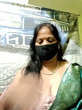 Snapshot of SEEMA_012 chatting on April 15, 2026, 5:36 am SEEMA 012 online show from April 15, 2026, 5:36 am