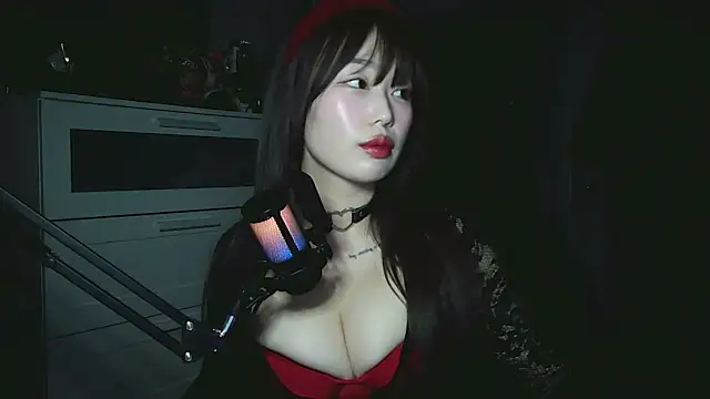 obeycarrienoona online show from May 1, 2026, 1:43 am