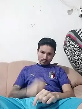 Snapshot of Joelcio19cm chatting on April 26, 2026, 10:29 pm Joelcio19cm online show from April 26, 2026, 10:29 pm