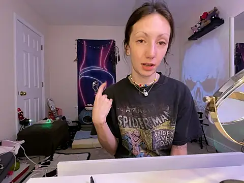 Snapshot of 4shk4sh chatting on April 5, 2026, 12:41 am 4shk4sh online show from April 5, 2026, 12:41 am