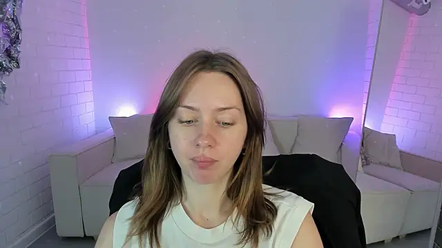 MeganClapp online show from May 22, 2026, 5:14 am
