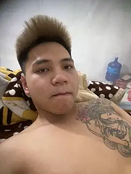 Snapshot of ahtaikk12345 chatting on April 4, 2026, 1:37 am ahtaikk12345 online show from April 4, 2026, 1:37 am