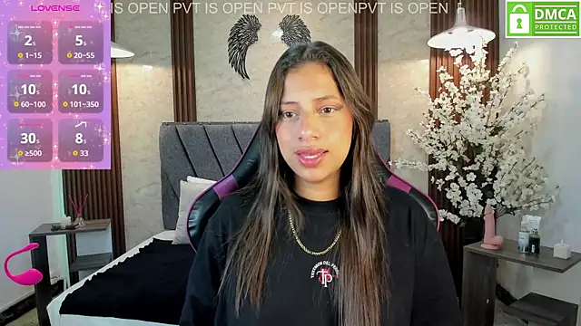 Atiena  online show from April 29, 2026, 7:20 pm