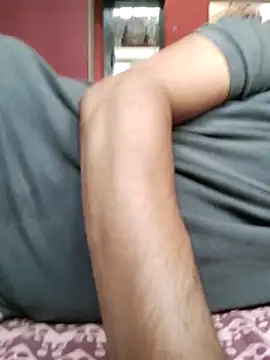 JamesKbond online show from April 26, 2026, 11:52 am