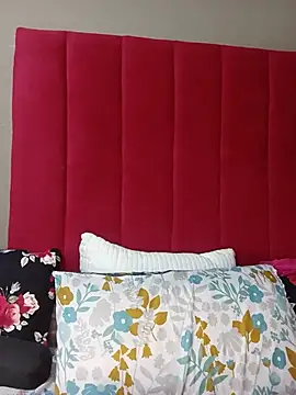 PinkyxGodess online show from June 18, 2026, 7:18 pm