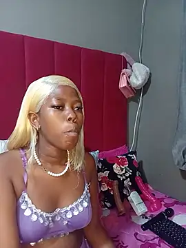 PinkyxGodess online show from June 19, 2026, 7:39 pm