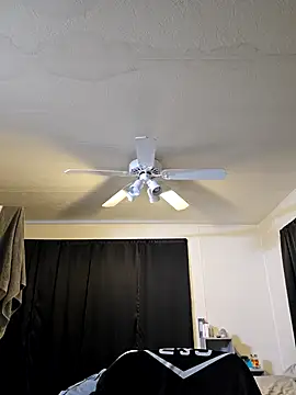 Snapshot of JpSmith04 chatting on April 3, 2026, 11:47 pm JpSmith04 online show from April 3, 2026, 11:47 pm