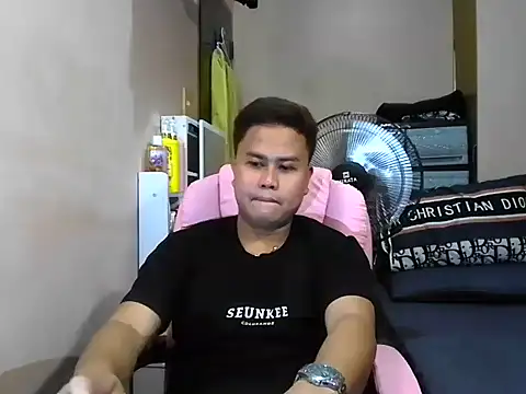 tipsy butter online show from June 24, 2026, 8:57 am