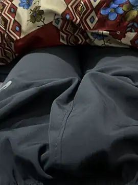 minkzz0 online show from April 18, 2026, 12:20 pm