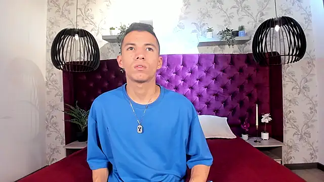 Snapshot of Dylan_ross_ chatting on April 8, 2026, 7:03 pm Dylan ross online show from April 8, 2026, 7:03 pm