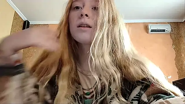 Snapshot of KateVibe_01 chatting on May 29, 2026, 2:09 am KateVibe 01 online show from May 29, 2026, 2:09 am