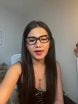 JassmineLove online show from June 27, 2026, 12:44 pm
