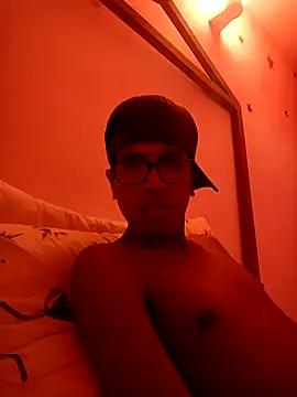 Snapshot of ANDRIU2 chatting on April 6, 2026, 4:57 am ANDRIU2 online show from April 6, 2026, 4:57 am