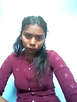 Snapshot of Priyasinghji chatting on April 12, 2026, 6:18 am Priyasinghji online show from April 12, 2026, 6:18 am