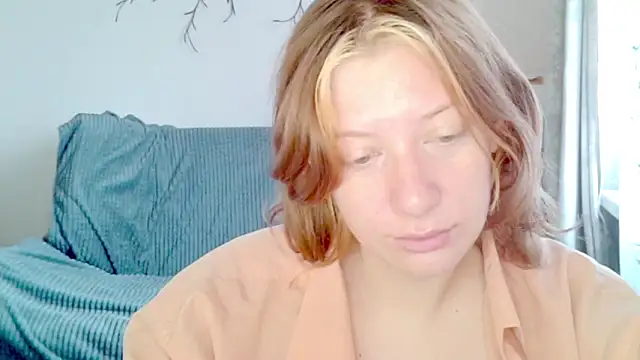 Snapshot of earn_my_lily chatting on April 27, 2026, 6:00 am earn my lily online show from April 27, 2026, 6:00 am