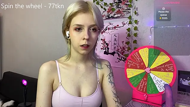 Snapshot of LunaBless chatting on May 24, 2026, 9:31 pm LunaBless online show from May 24, 2026, 9:31 pm