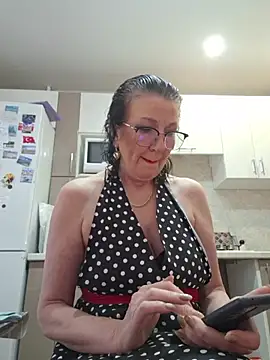 LaliaMia online show from February 22, 2026, 4:35 am