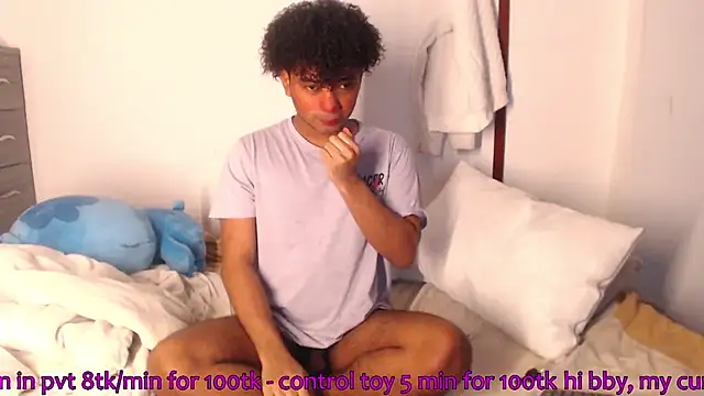 felipecams online show from July 14, 2026, 10:09 am