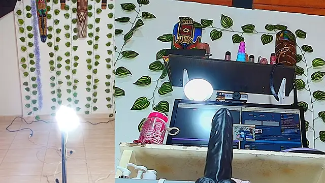 Snapshot of peachy__baby chatting on April 23, 2026, 11:09 am peachy baby online show from April 23, 2026, 11:09 am