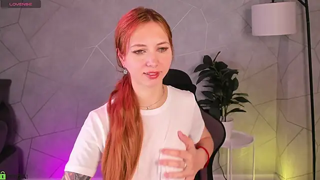 Sienna Nyx online show from April 26, 2026, 9:29 am