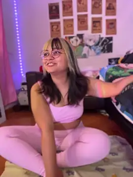 ZoeyDoll  online show from April 10, 2026, 12:43 pm