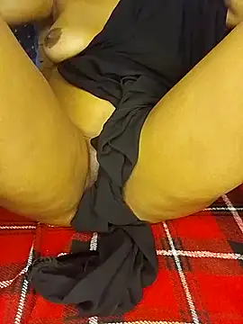 Tightpussyysafy25 online show from April 25, 2026, 1:41 pm